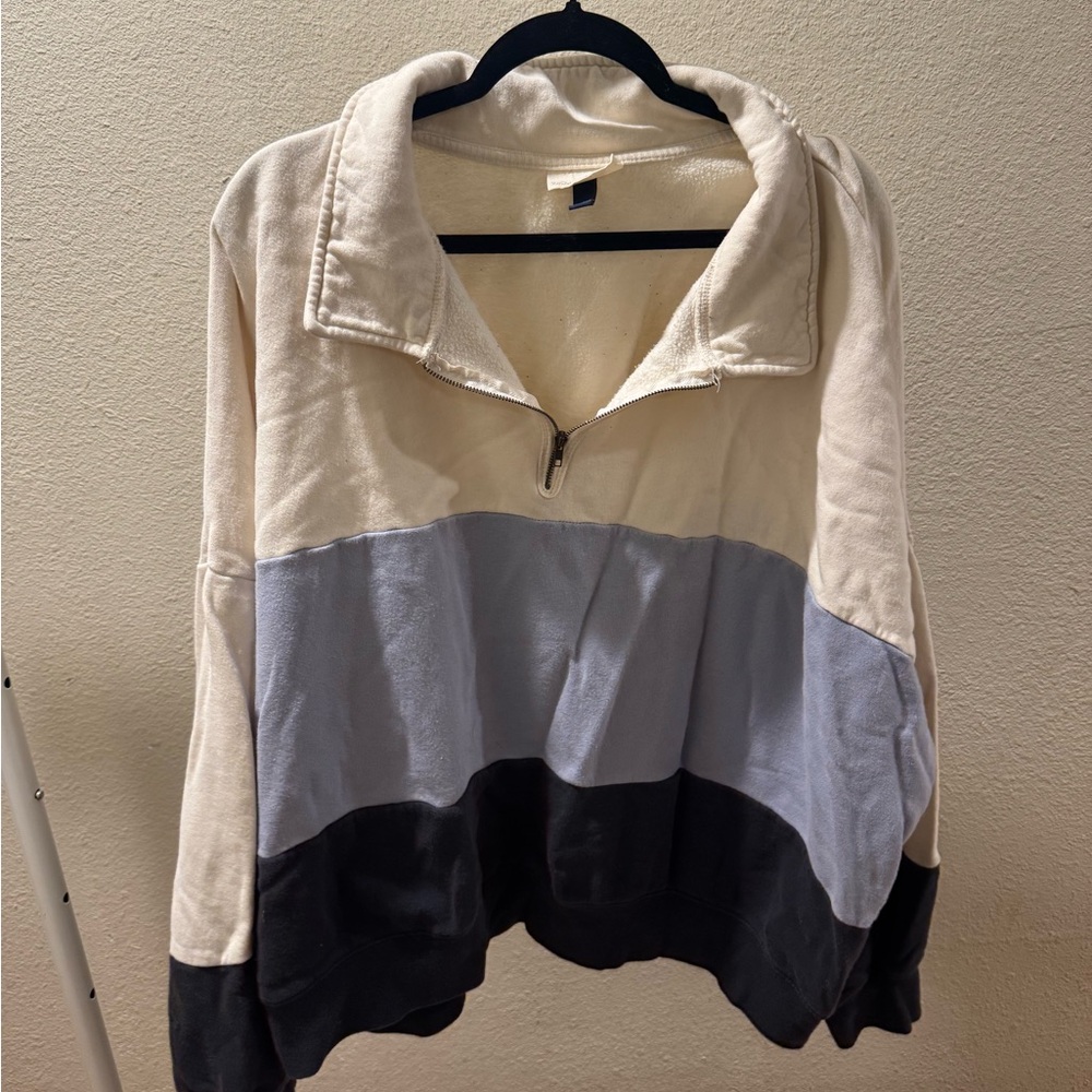 Universal Thread Cream, Gray, and Black Sweater